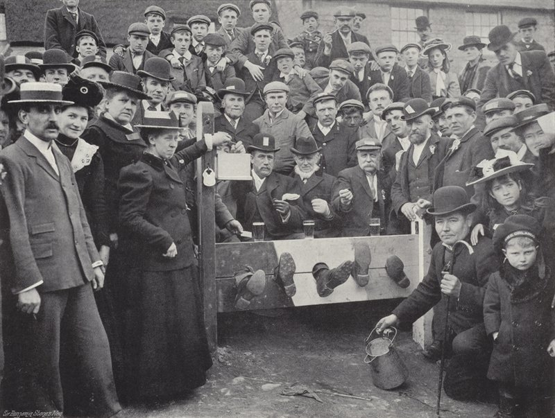 Corby Pole -messuilla, osakkeissa tekijältä J. Benjamin Stone