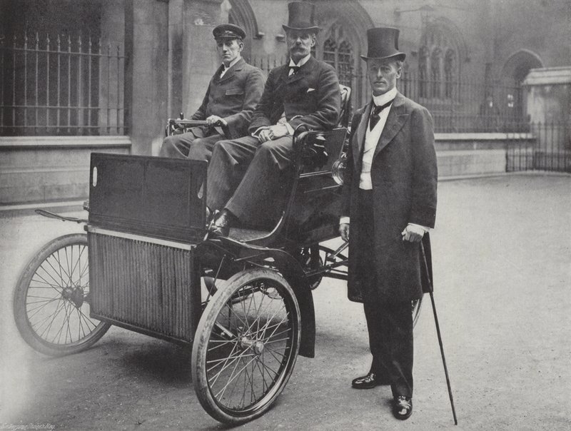 Sir J. Dickson-Poynder, Bart. ja majuri Seely tekijältä J. Benjamin Stone