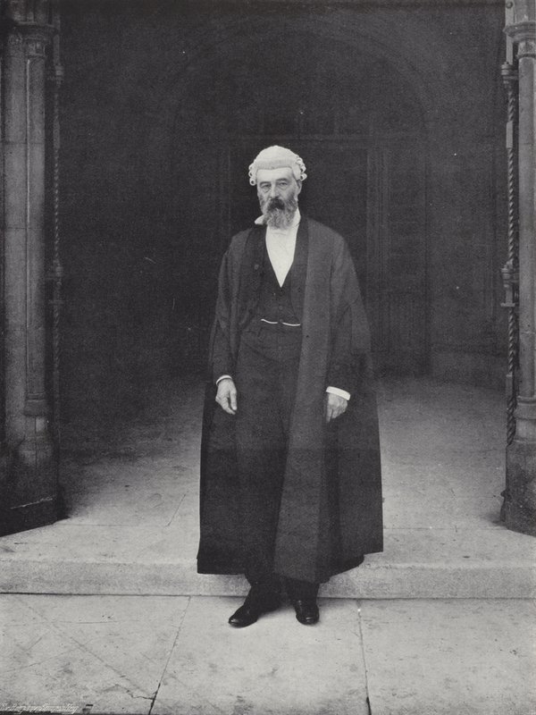 Alahuoneen virkailija tekijältä J. Benjamin Stone