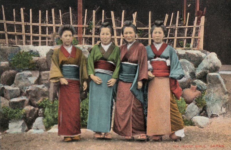 Teehuonetytöt, Japani tekijältä Japanese Photographer