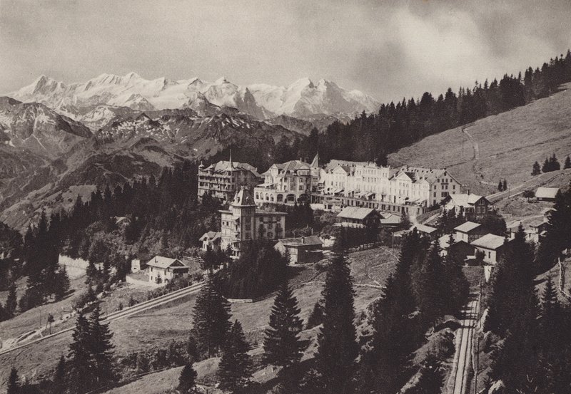Grand Hotel, Rigi Kaltbad, joka sijaitsee Vitznau Rigi Kulmin hammasradan varrella (m/v kuva) tekijältä Jean Gaberell