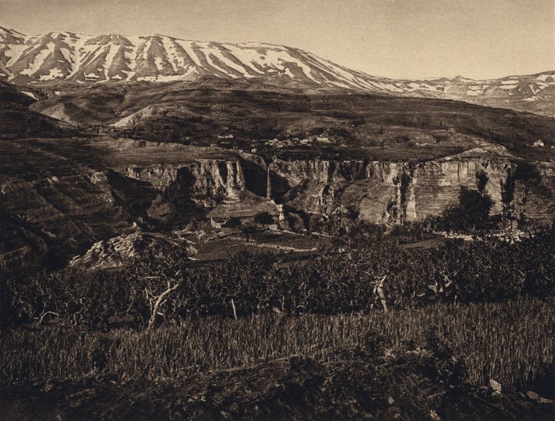 Libanon, maisema (m/w kuva) tekijältä Karl Grober