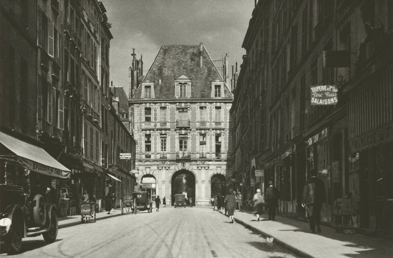 Pariisi: Rue de Birague (m/w kuva) tekijältä Mario Bucovich