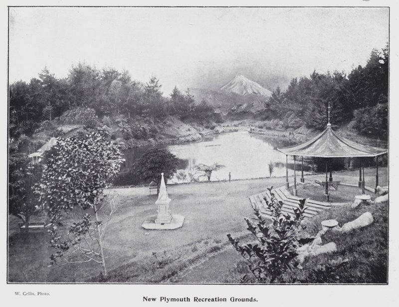New Plymouth, Uusi-Seelanti: New Plymouth Recreation Grounds (m/w kuva) tekijältä New Zealand Photographer