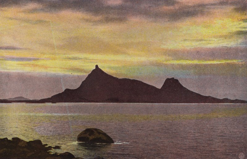 Norge / Norja: Hestmando (värillinen kuva) tekijältä Norwegian Photographer