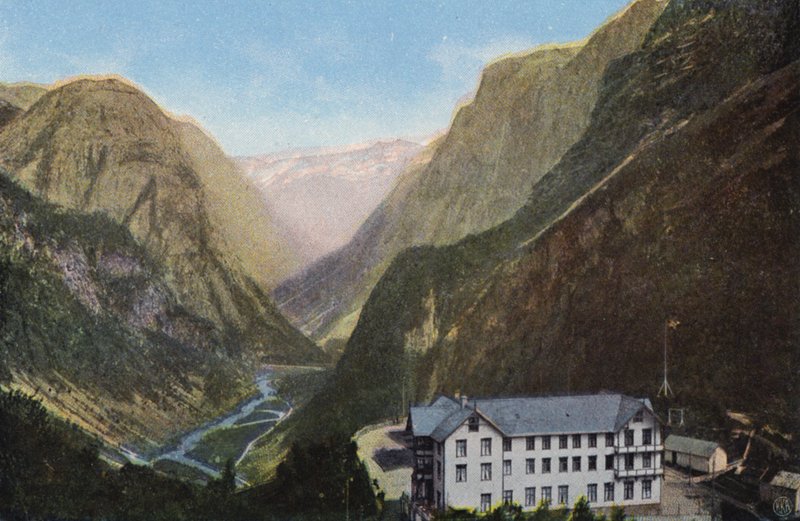 Norge / Norja: Stalheim (värillinen kuva) tekijältä Norwegian Photographer