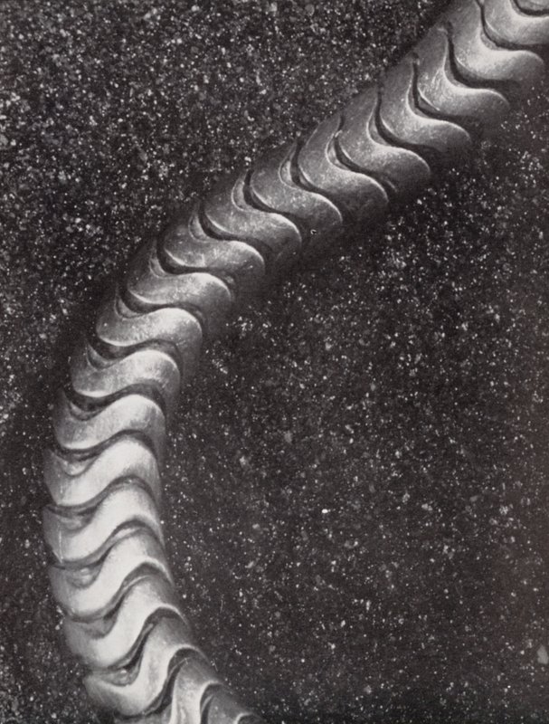 Avaimenperä (s/w valokuva) tekijältä Paul Henning