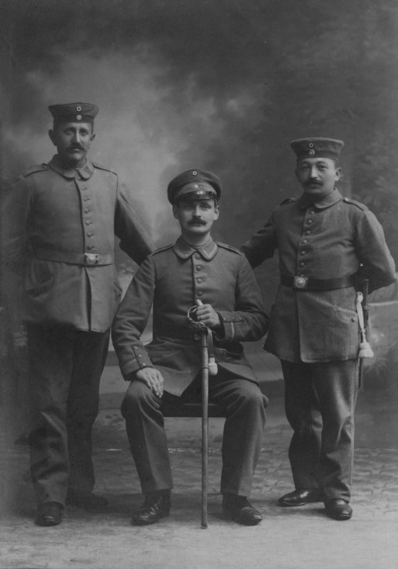 Kolmen saksalaisen sotilaan muotokuva (m/w kuva) tekijältä Photographer German