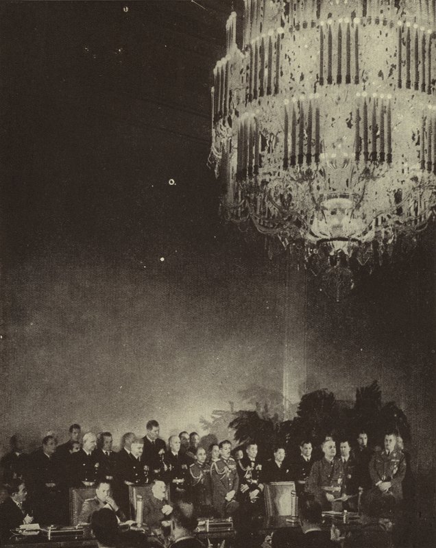 Japanin, natsi-Saksan ja fasistisen Italian akselin muodostavan kolmikantasopimuksen allekirjoittaminen valtakunnan kansliassa, Berliini, toinen maailmansota, 27. syyskuuta 1940 (m/v kuva) tekijältä Photographer German