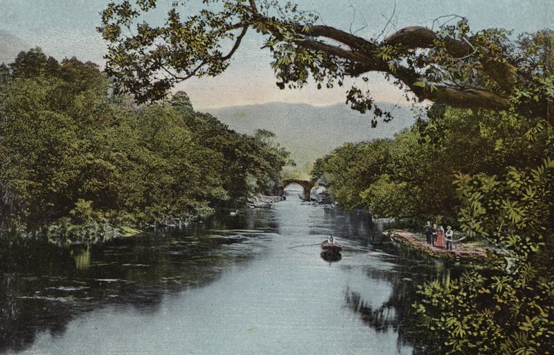 Etelä-Irlanti: The Meeting of the Waters, Killarney (värillinen kuva) tekijältä Photographer Irish