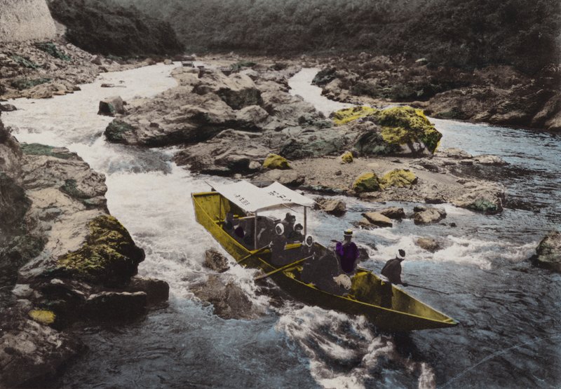 Japani, noin 1912: Arashiyama, Hozu-koskien juurella, tunnettu maisemistaan kaikkialla valtakunnassa lähellä Kiotona (kuva) tekijältä Photographer Japanese