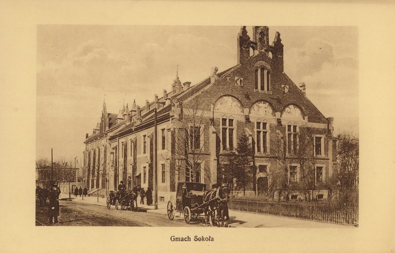 Krakova-Krakau: Sokola-rakennus (s/w-kuva) tekijältä Polish Photographer