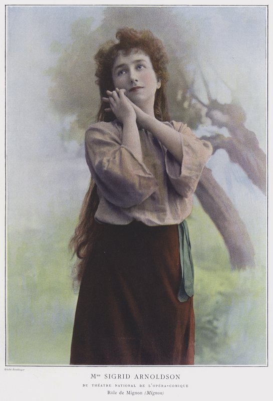 Sigrid Arnoldson nimiroolissa Mignonissa (värillinen kuva) tekijältä Reutlinger Studio