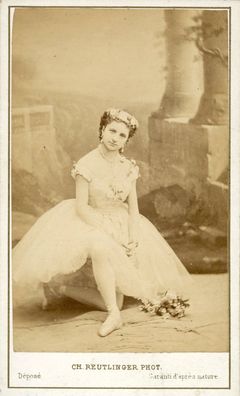 Angelina Fioretti, Pariisin oopperan italialainen baleriini (m/v kuva) tekijältä Reutlinger Studio (after)
