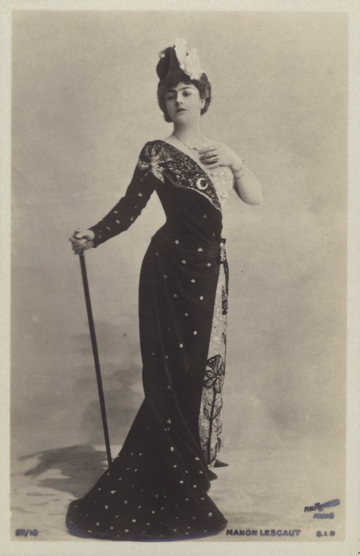 Manon Lescaut tekijältä Reutlinger Studio