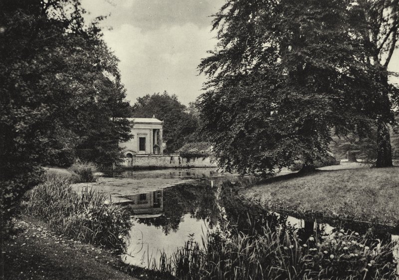 Charlottenhof bei Potsdam; Charlottenhof lähellä Potsdamia (m/w kuva) tekijältä Sasha Stone