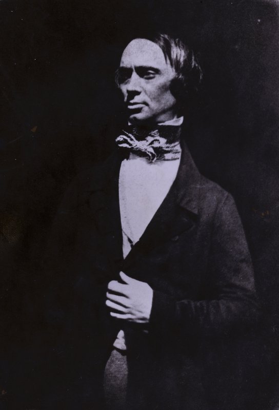William Borthwick Johnstone, skotlantilainen taiteilija ja National Gallery of Scotlandin ensimmäinen kuraattori (m/v kuva) tekijältä Scottish Photographer