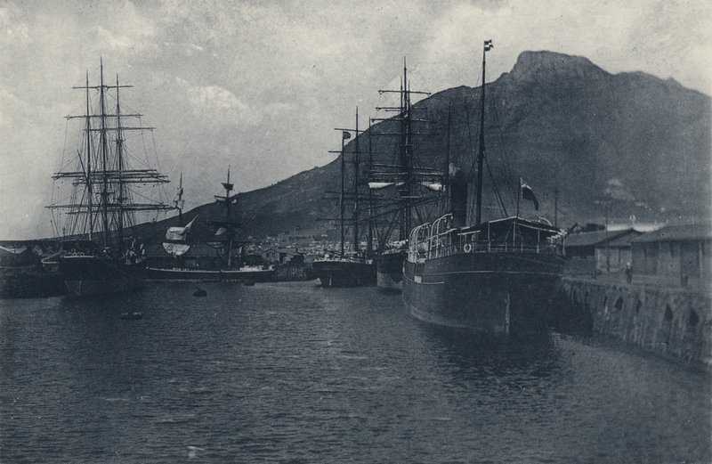 Cape Town Docks ja Devil