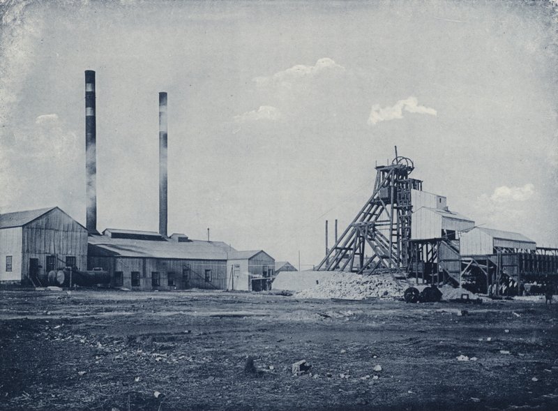 Päähine, Ferreira Gold Mining Company (m/v kuva) tekijältä South African Photographer