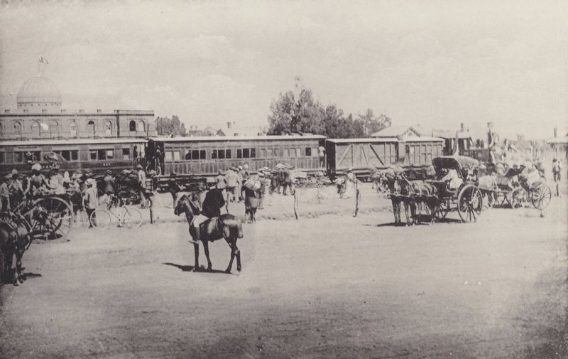 Historialliset näkymät, ensimmäinen juna Johannesburgiin (m/w kuva) tekijältä South African Photographer