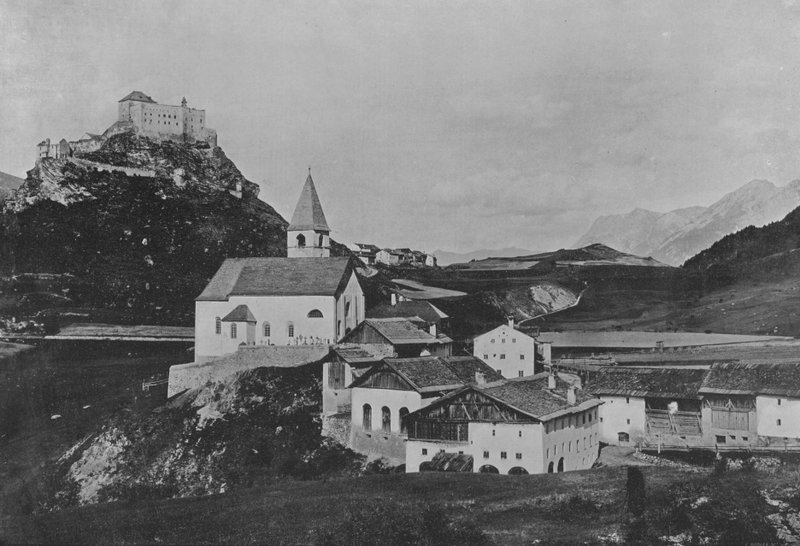 Chateau de Tarasp (m/w kuva) tekijältä Swiss Photographer