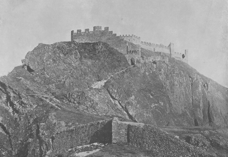 Sion, Chateau de Tourbillonin rauniot (m/v kuva) tekijältä Swiss Photographer