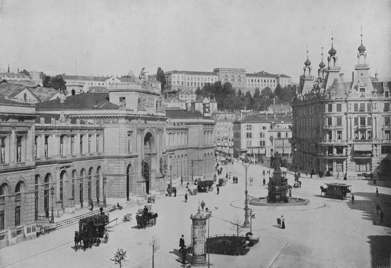 Zürich, Station Square ja Polytechnikum (m/w kuva) tekijältä Swiss Photographer