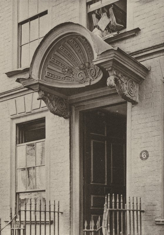 Oviaukko, Bristol (s/w valokuva) tekijältä William Galsworthy Davie