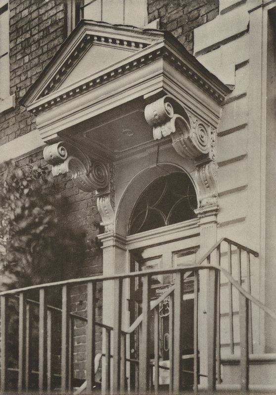 Doorway, Lower Bridge Street, Chester (m/w kuva) tekijältä William Galsworthy Davie