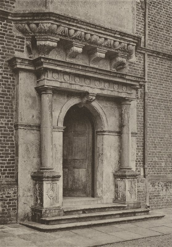 Doorway, The South Wing, Cobham Hall (m/w kuva) tekijältä William Galsworthy Davie