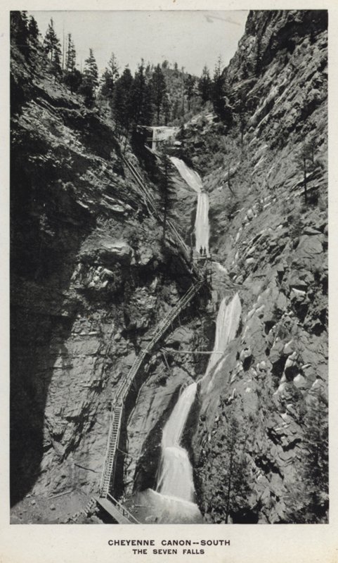 Coloradon kanjonit: Cheyenne Canon, South, Seven Falls (m/v kuva) tekijältä William Henry Jackson