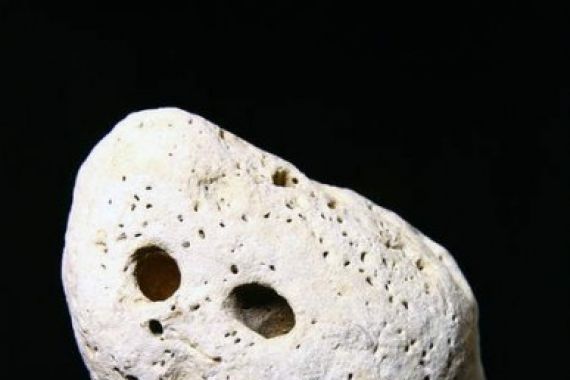 E. Mari Lapis