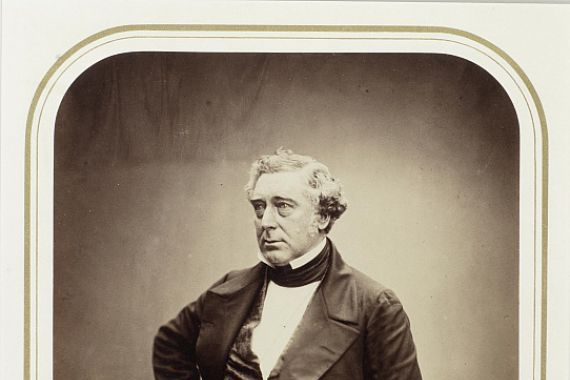 London . Photo studio Maull and