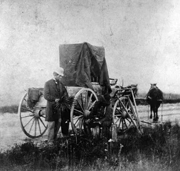 Alexander Gardnerin pimiö pyörillä, 1867