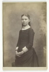 Nimetön (nuori tyttö)