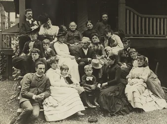 Stieglitzin perhe Oaklawnissa, Lake Georgessa, 1888.