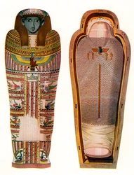 Egyptiläinen muumio ja sarkofagi