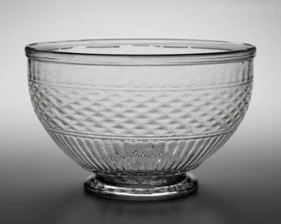 Punch Bowl, c. 1820-1840 (lyijylasi)
