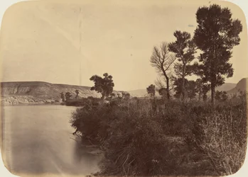 Lautanen 25. Green Riverin laakso jokea pitkin, 1869 (valokuva).