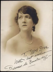 Moura Budberg - Paronitar Maria Ignatyevna Budberg (1891-1974), Nimetön. Valokuva, c. 1930, yksityinen kokoelma