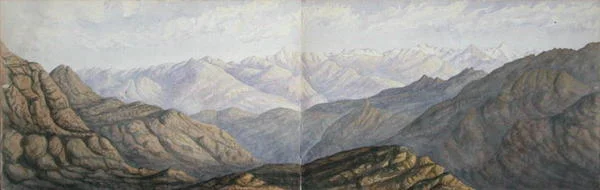 Auringonlasku vuoristossa