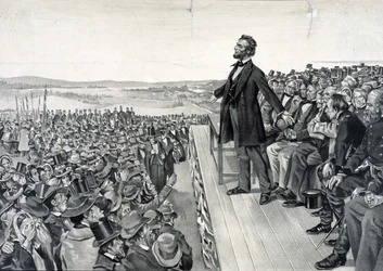 Abraham Lincoln pitämässä kuuluisaa puhettaan 19. marraskuuta 1863.