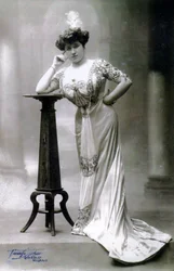 Sopraano Maria Farneti