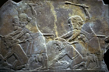 Ashurbanipal Til-Tuban taistelussa 650-620 eKr