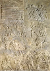 Reliefi, joka kuvaa kantajia, jotka tuovat puuta rannikolle merikuljetukseen. Sargon II:n palatsista, Khorsabadista, Irakista