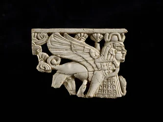 Sfinksifragmentti Fort Shalmaneserista, Nimrud, Assyria, 8. vuosisadalta eaa.