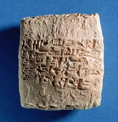 Tablettitallenteen viljamyynti Kultepesta, Turkista, Assyriasta, 1800-luvulta eKr. (paistettu savi)