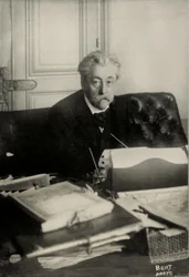 Kirjailija Frederic Massonin muotokuva (kuva)