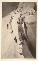 Mont Blanc, Crevasse