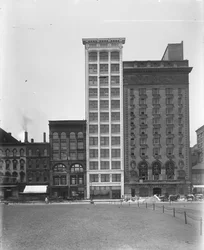 Lake View Building (Municipal Court Building), Chicago, Illinois, USA, n. 1908 (b/w kuva)
